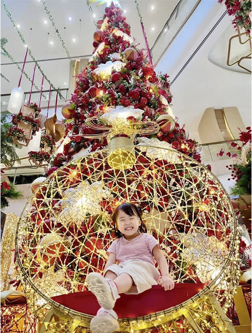 キラキラ クリスマスツリー